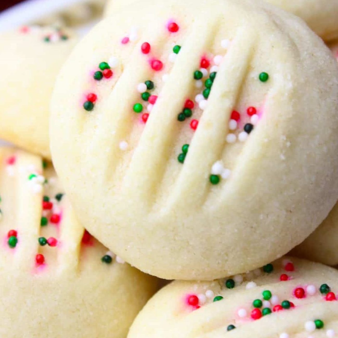 Fluffy Whipped Shortbread Cookies: Melt-in-Your-Mouth Recipe