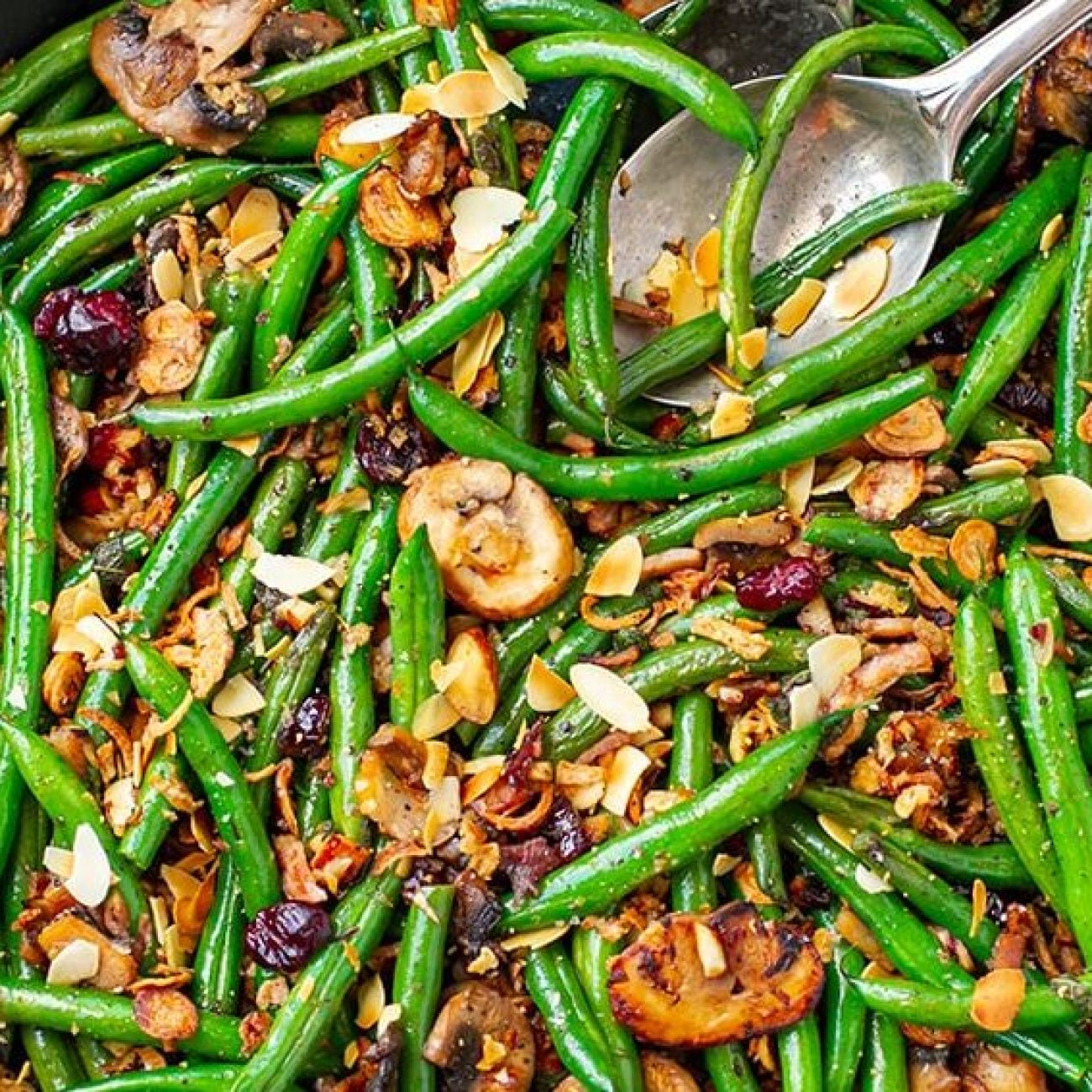 French Green Beans Sauted With Mushrooms