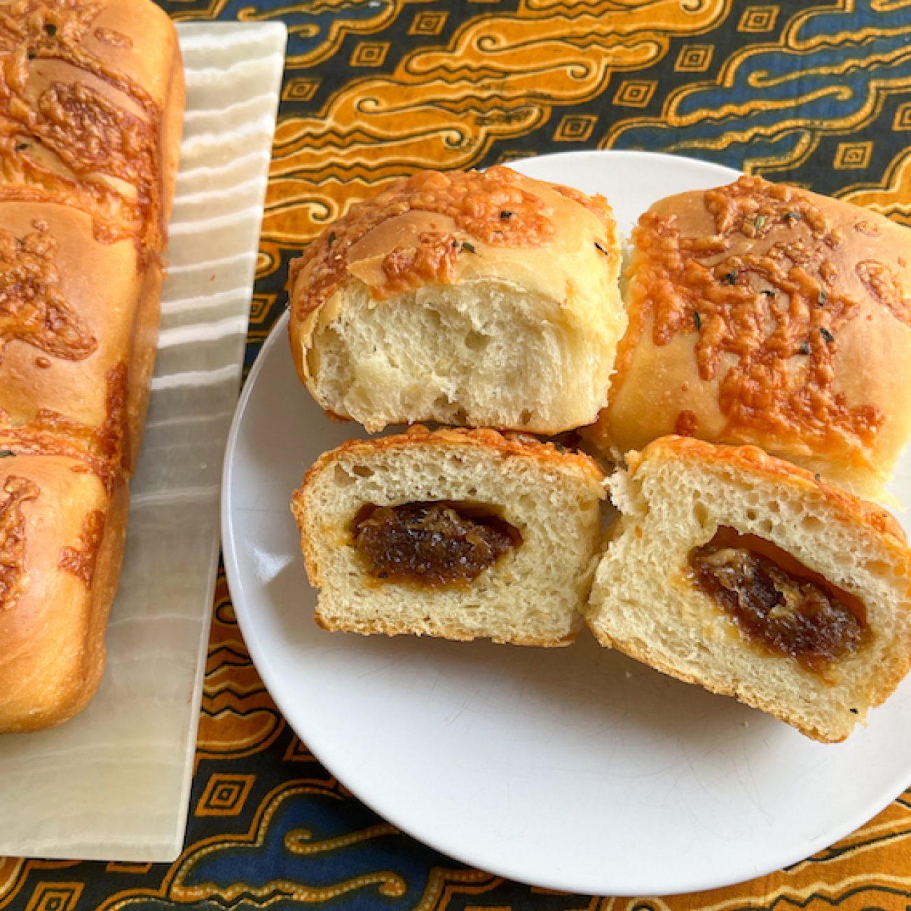 French Onion Rolls