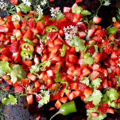 Fresh And Zesty Strawberry Salsa Recipe