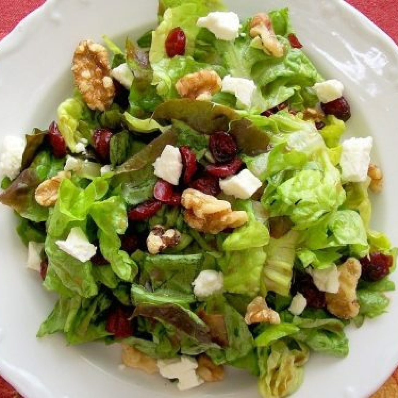 Fresh Chicken and Raspberry Green Salad Recipe