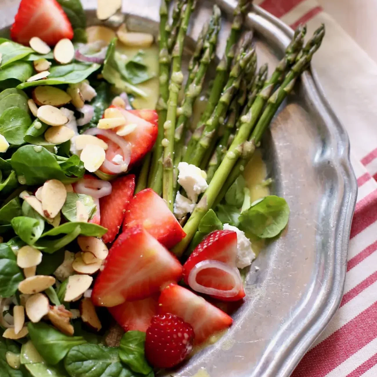 Fresh Strawberry and Crunchy Asparagus Spring Salad