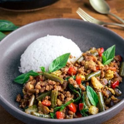 Fried Basil Leaves