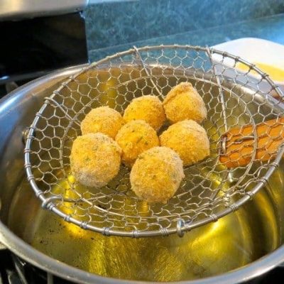 Fried Bocconcini With Spicy Tomato