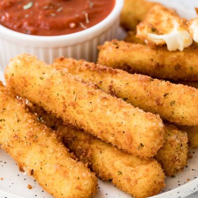 Fried Cheese Sticks With Dip