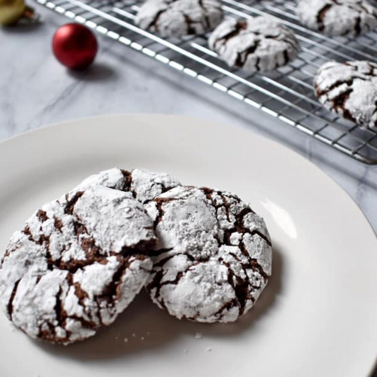 Gluten Free Chocolate Crinkle Cookies