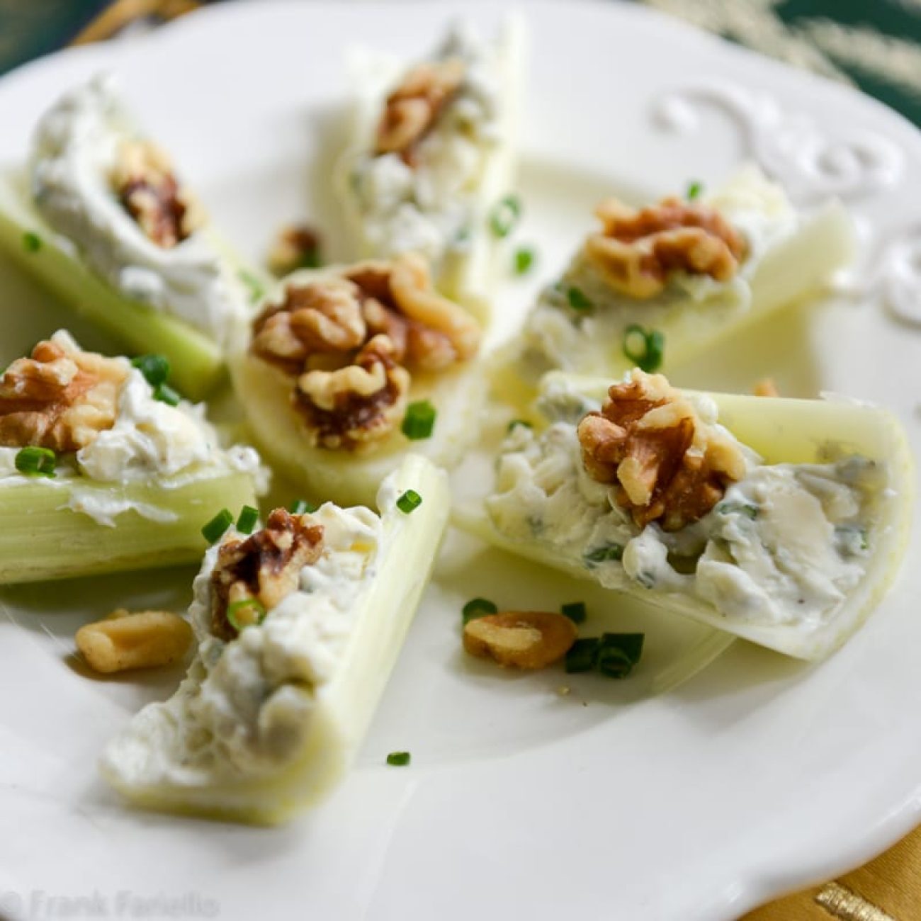 Gorgonzola And Toasted Walnut Spread