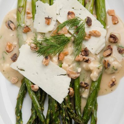 Grilled Asparagus With Blue Cheese