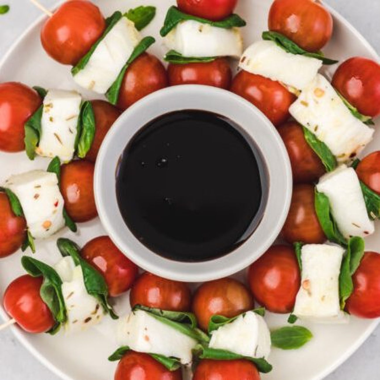 Grilled Mozzarella And Tomato Skewers