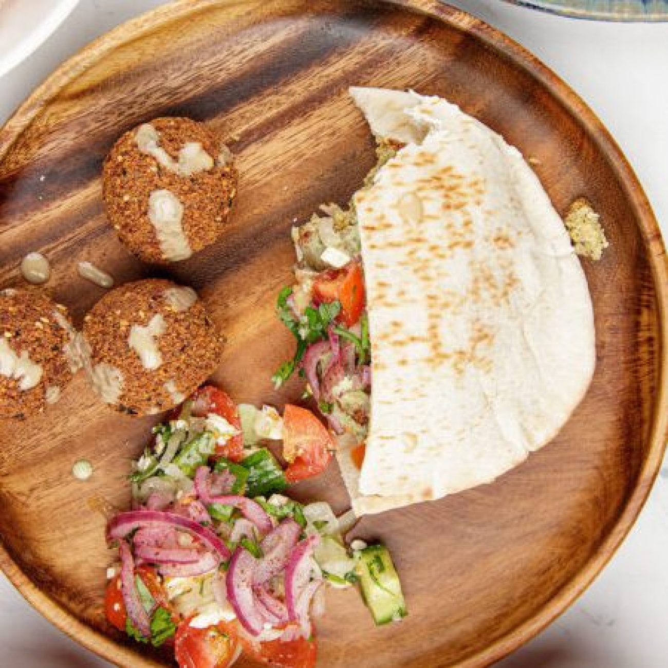 Grilled Shrimp And Pitas With Chickpea Puree