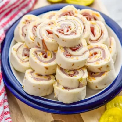 Ham And Swiss Roll-Ups