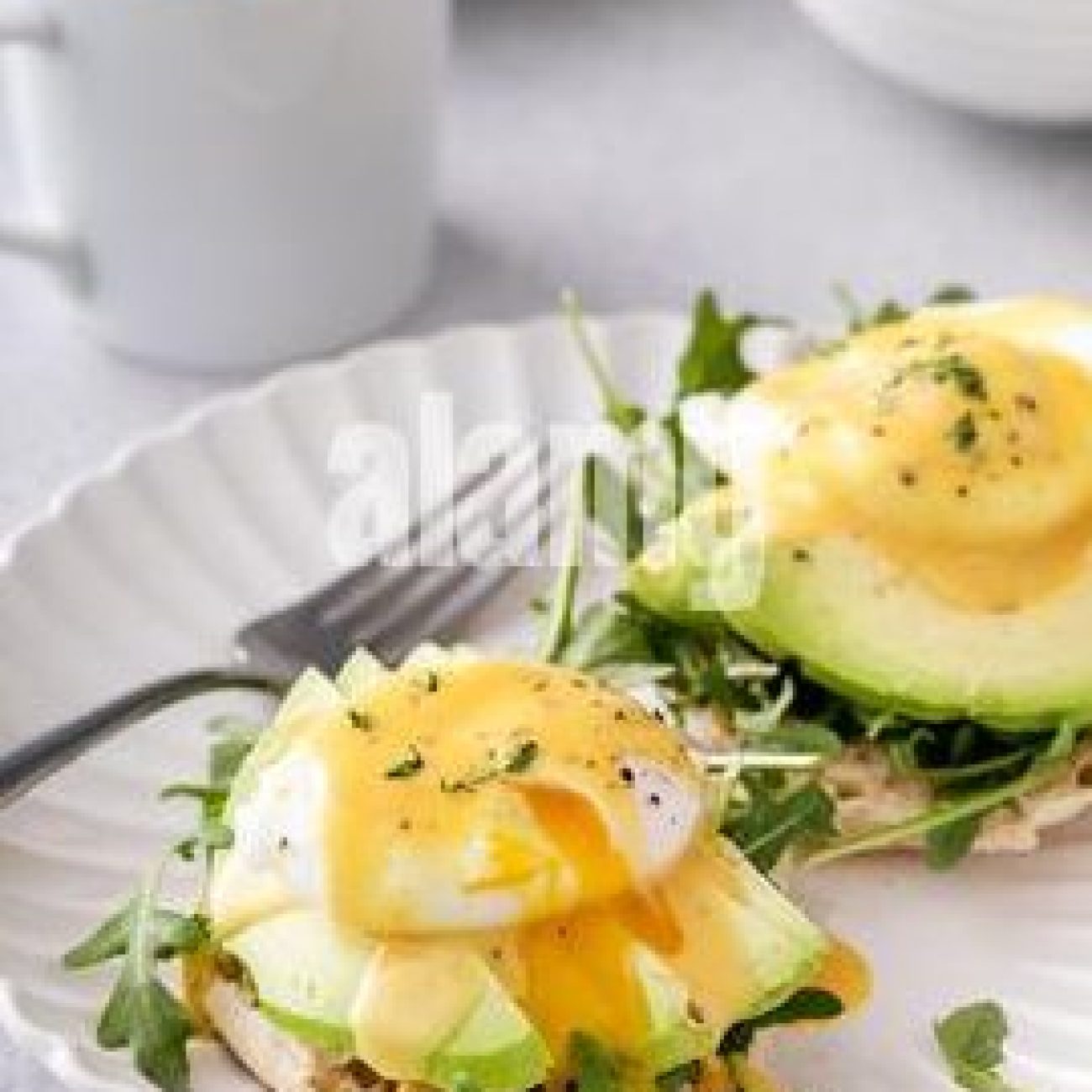 Healthy Eggs Benedict With Avocado