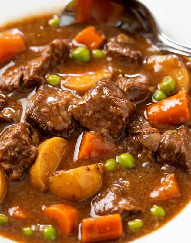 Hearty Spicy Beef Casserole Recipe for a Cozy Dinner