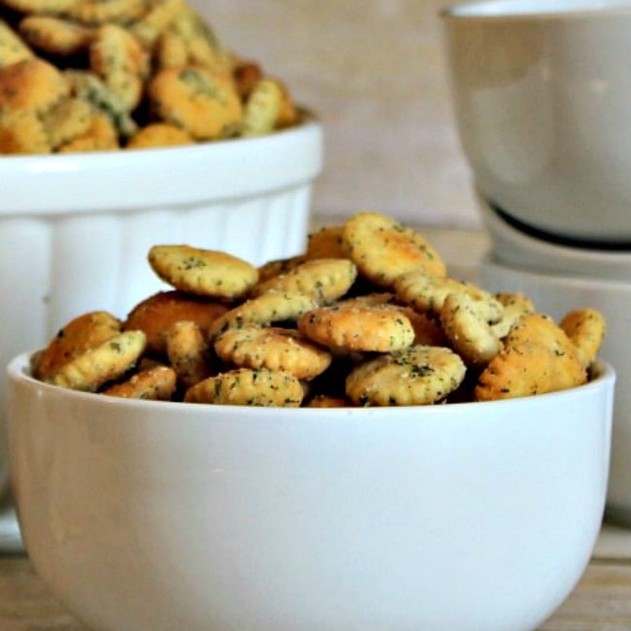 Herb-Seasoned Oyster Crackers Snack