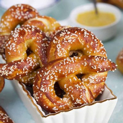 Homemade Soft And Chewy Pretzel Recipe