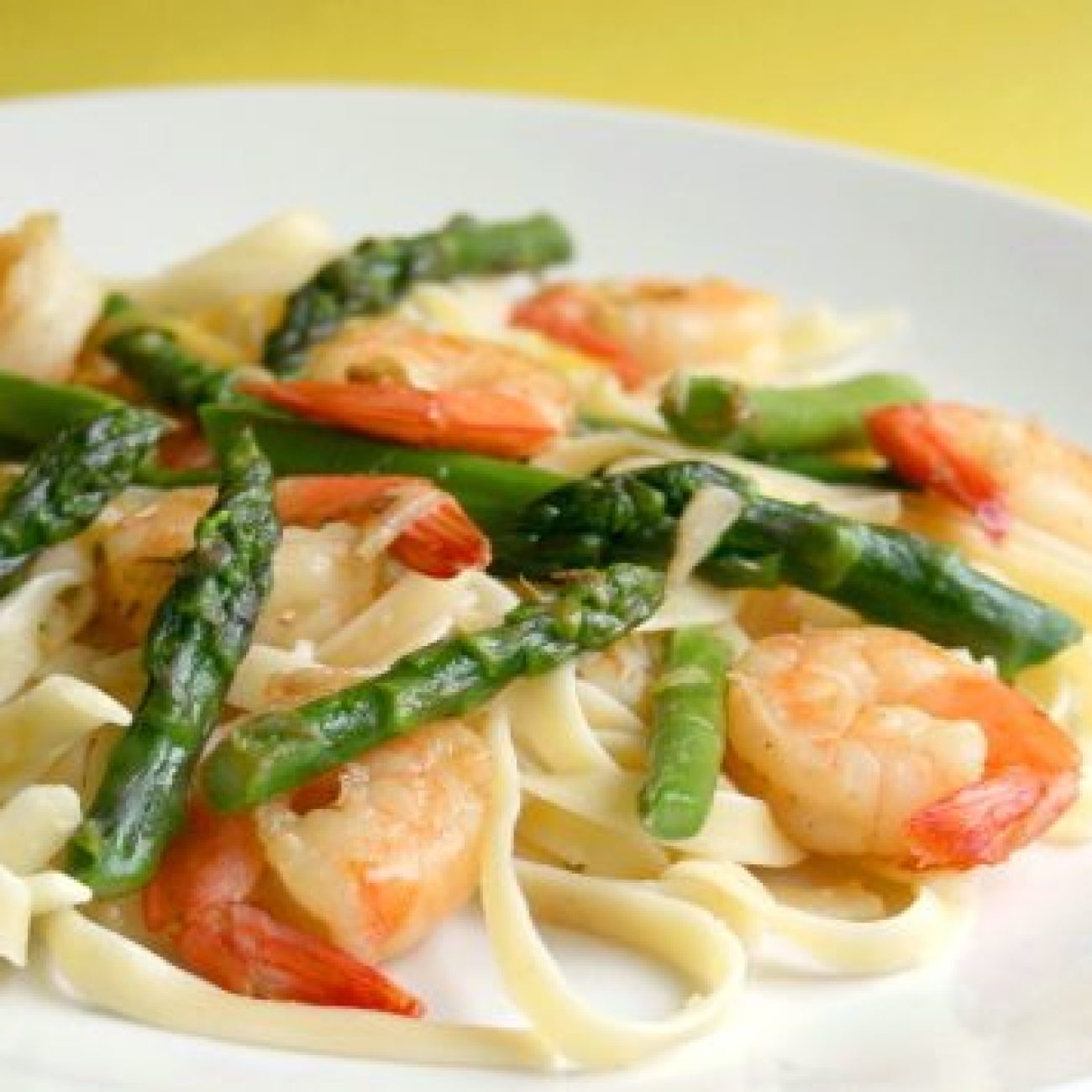 Hot Garlic Shrimp & Asparagus