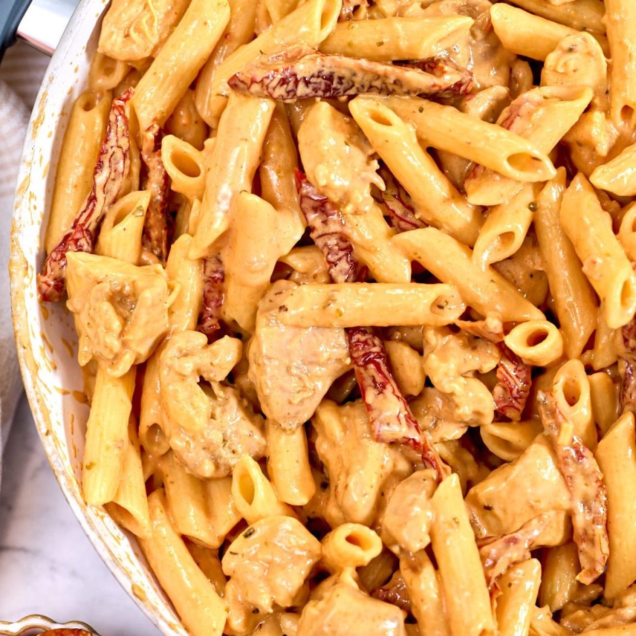 Irresistible Vodka Cream Pasta to Enchant Your Date