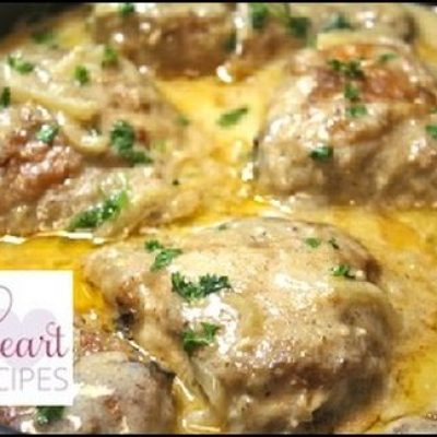 Italian-Style Smothered Chicken Delight