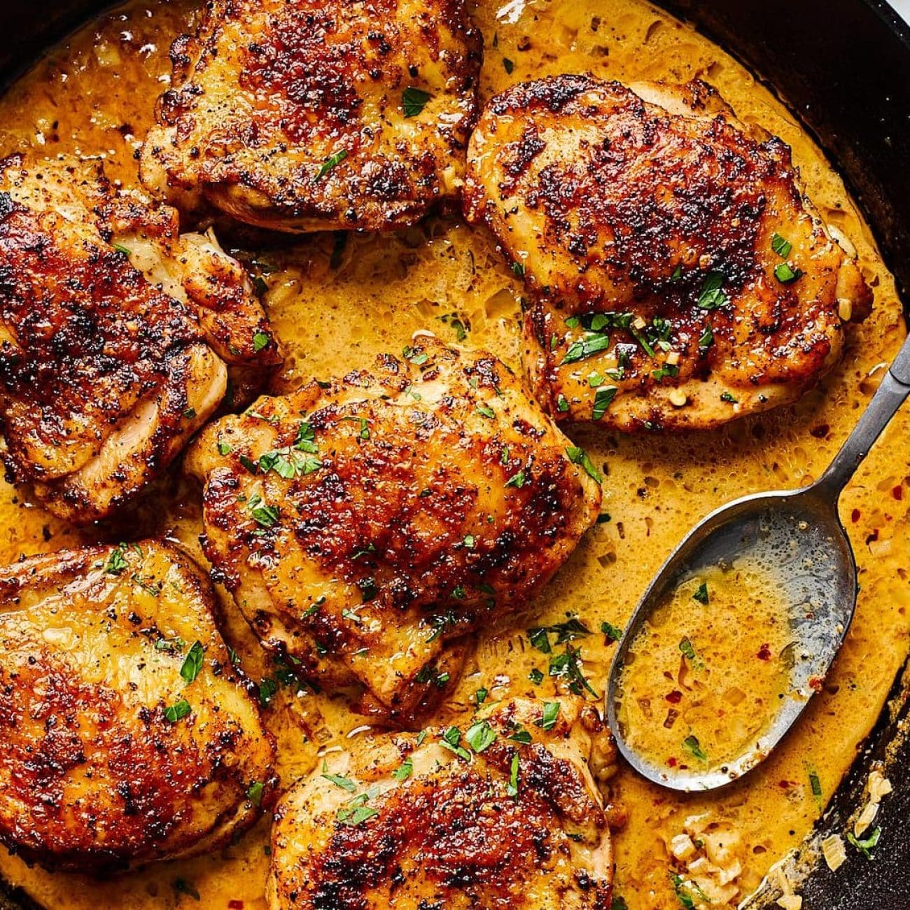 Juicy and Flavorful Spicy Chicken Thighs Recipe