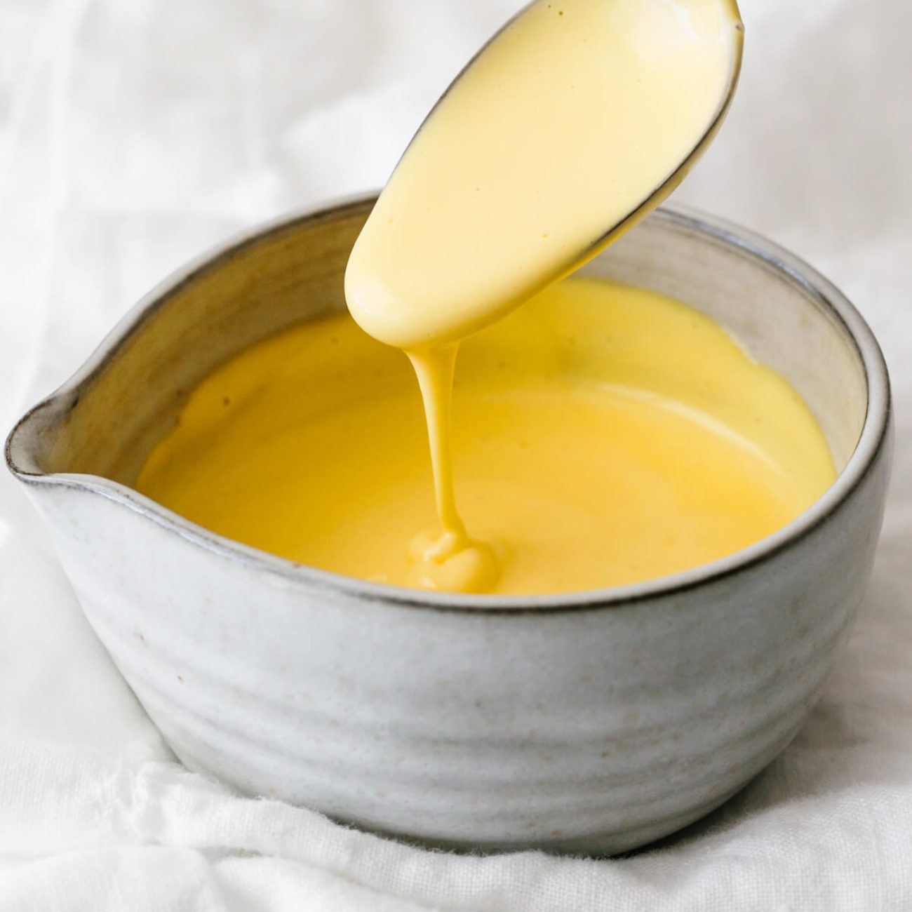 Julia Childs Hollandaise Sauce