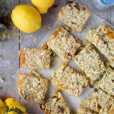 Lemon Oatmeal Crumble Square