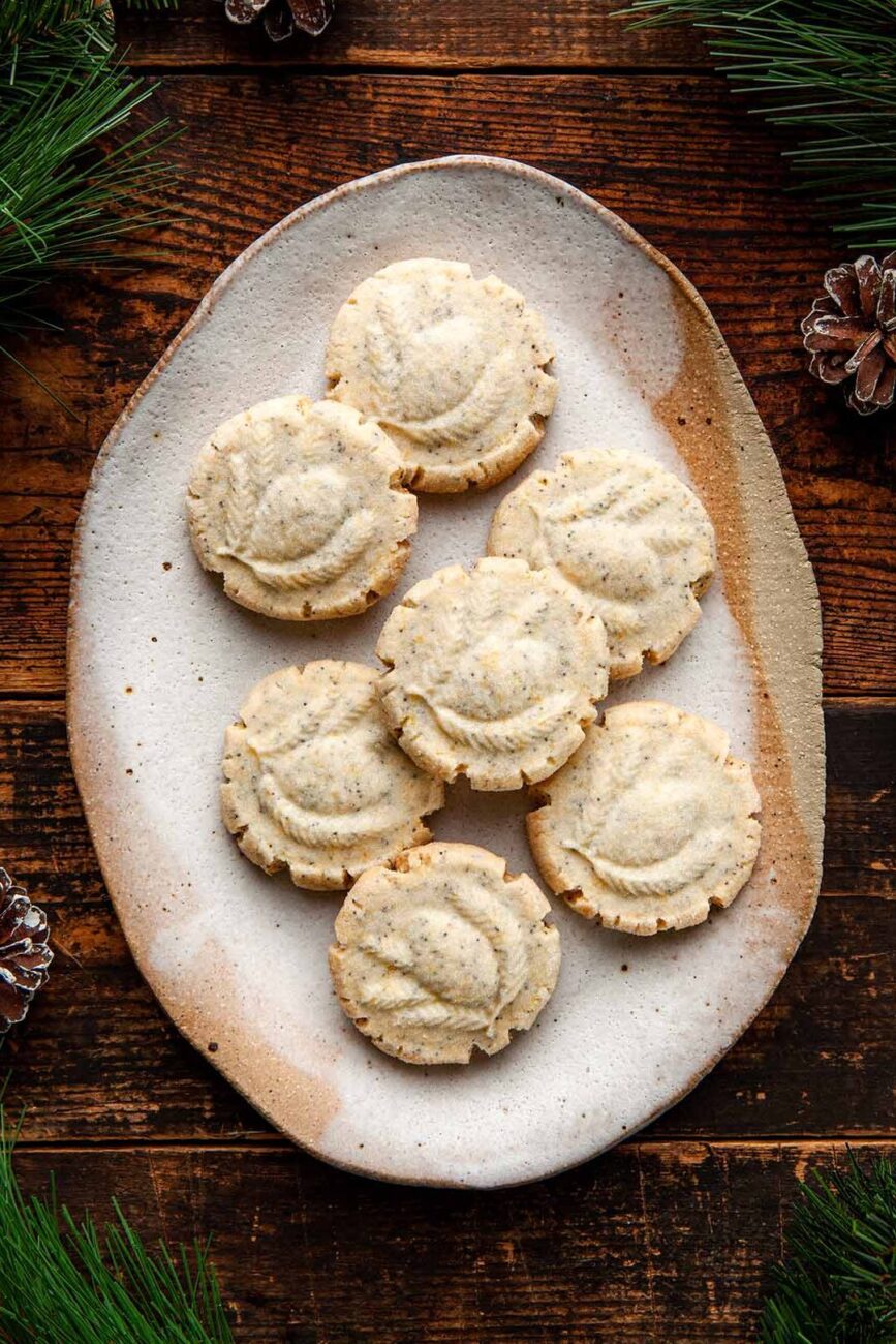 Lemon Poppy Seed Shortbread Cookies