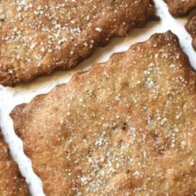 Low Carb Cinnamon Thin Crackers