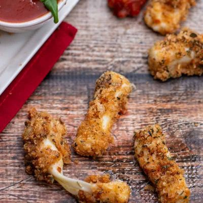 Low Carb Mozzarella Sticks