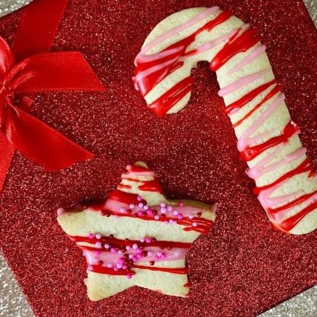 Low-Fat Holiday Sugar Cookies With Icing That