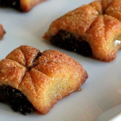 Makrout A Louz - Algerian Almond Cakes