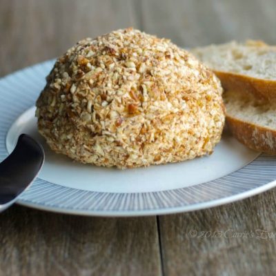 Maple-Garlic Cheese Ball