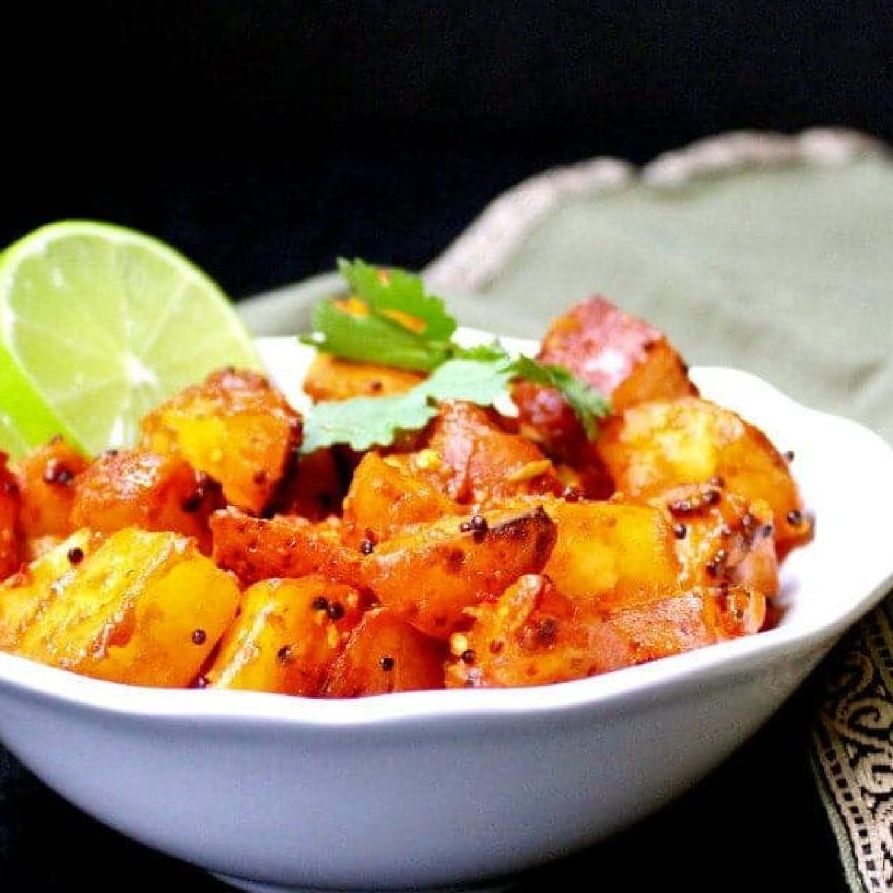 Masaledar Aloo Spiced Potatoes