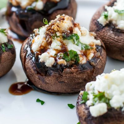 Mediterranean Stuffed Mushrooms