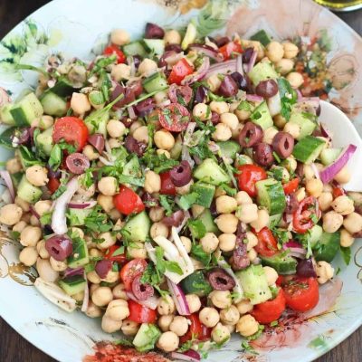 Middle Eastern Chickpea And Vegetable Salad