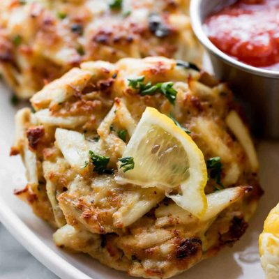 Mini Seafood Cakes With Creamy Lemon