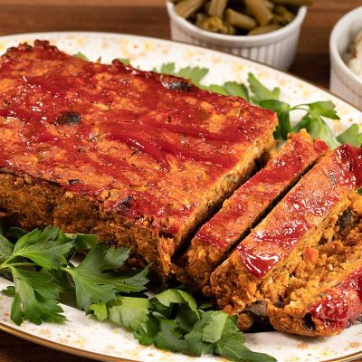 Mouthwatering Vegetarian Meatloaf: A Heart-Healthy Delight