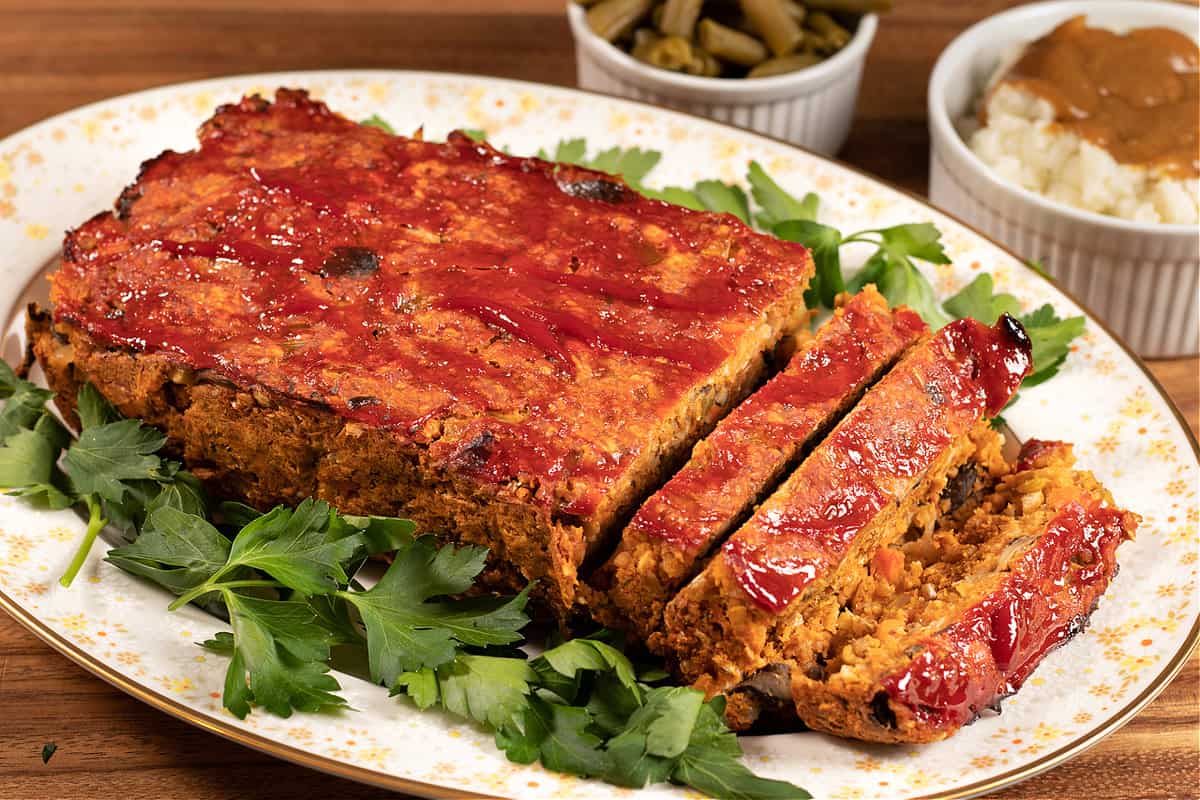 Mouthwatering Vegetarian Meatloaf: A Heart-Healthy Delight