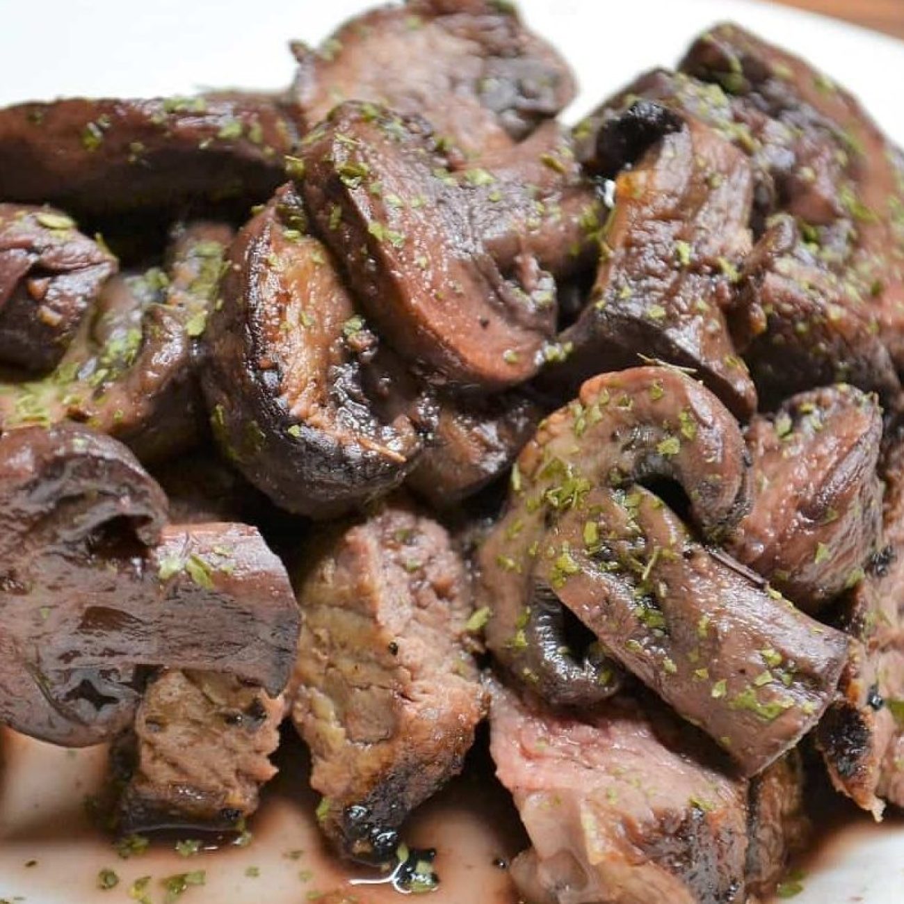 Mushrooms In Red Wine Sauce