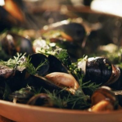 Mussels In White Wine Or Beer -4 Ingredients