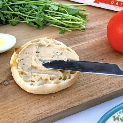 Nans English Muffin, Hummus, &Amp; Tomato