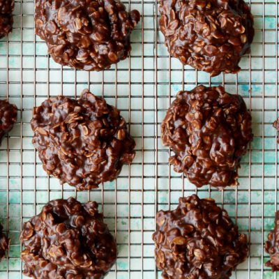 Oatmeal Nut Chocolate Cookies