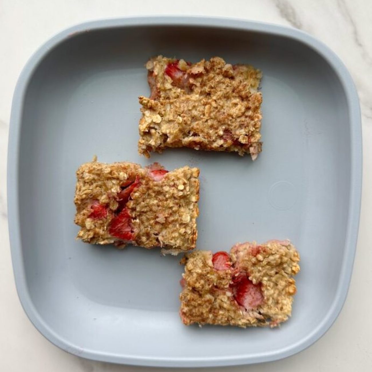 Oatmeal Peanut Butter Strawberry Bars