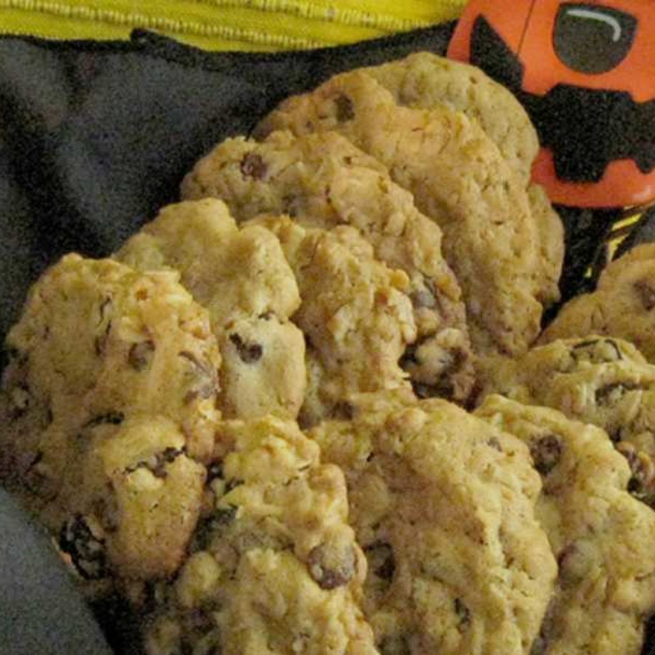 Oatmeal Raisin Walnut Cookies