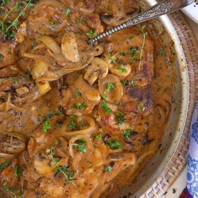 Onion And Garlic Smothered Pork Chops