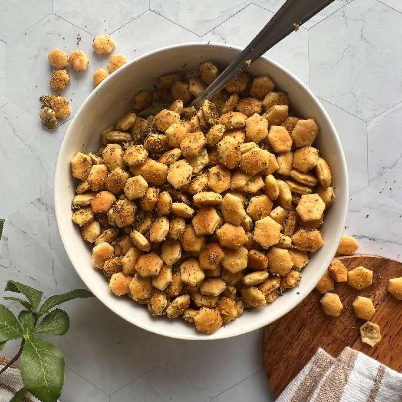 Oyster Crackins Ranch Crackers Snack