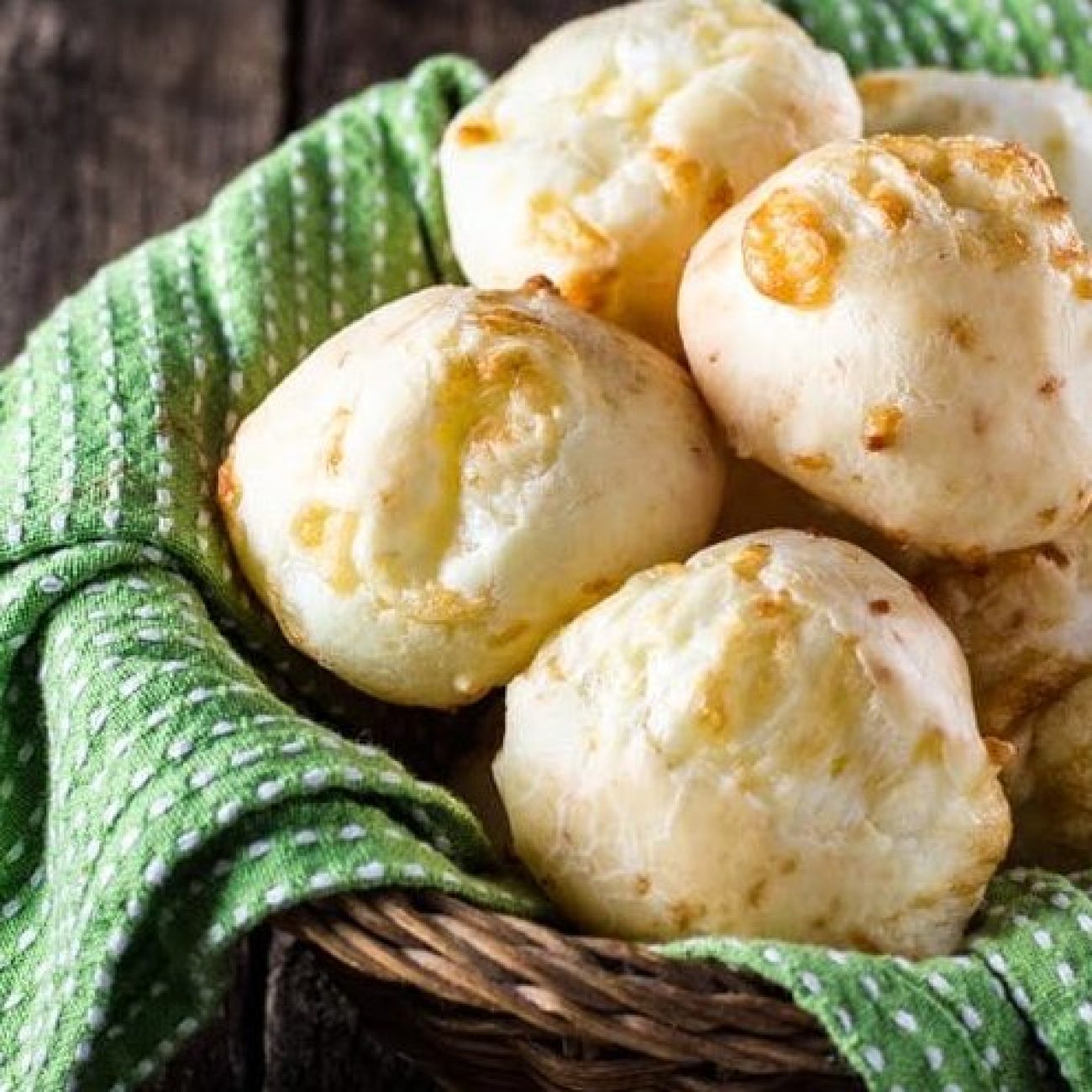 Pao De Queijo Cheese Bread