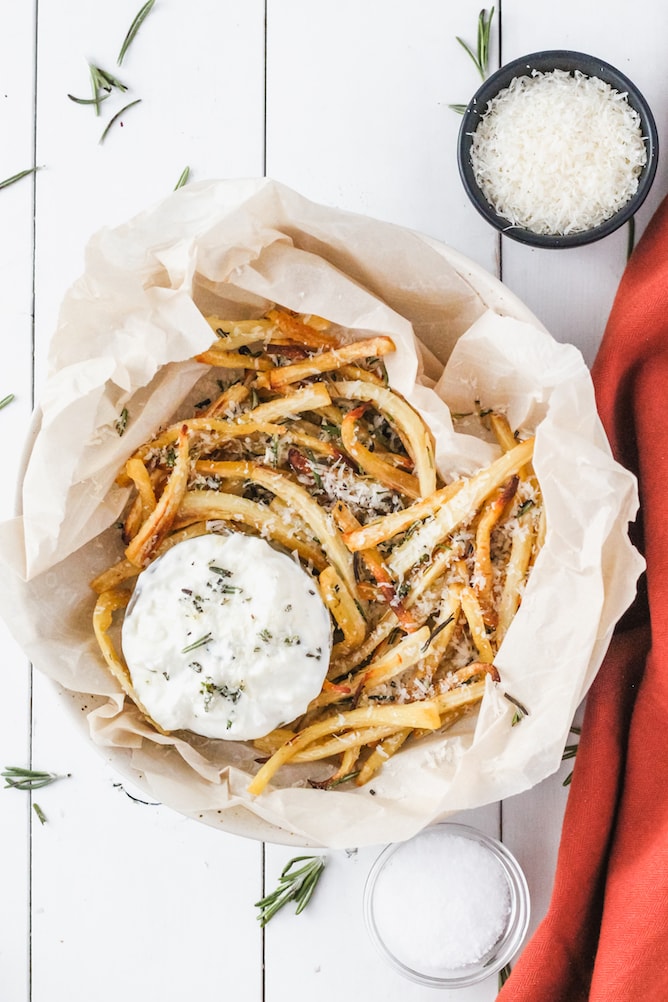 Parsnip Pencil Fries With Spicy Curry Dipping