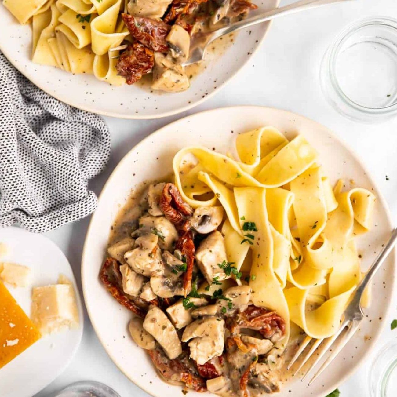 Pasta With Chicken And Sun- Dried Tomatoes