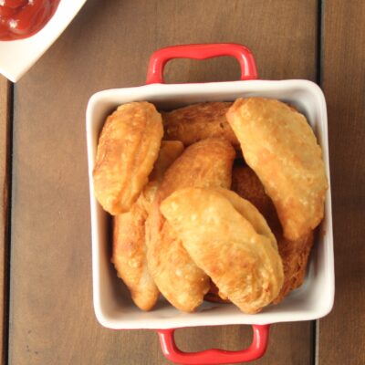 Pastechis Antillean Meat Turnovers