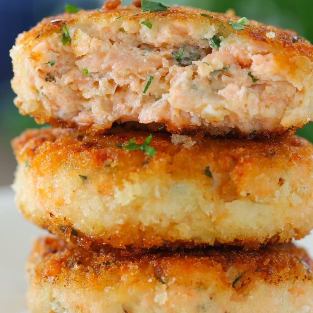 Pats Gourmet Salmon Cakes